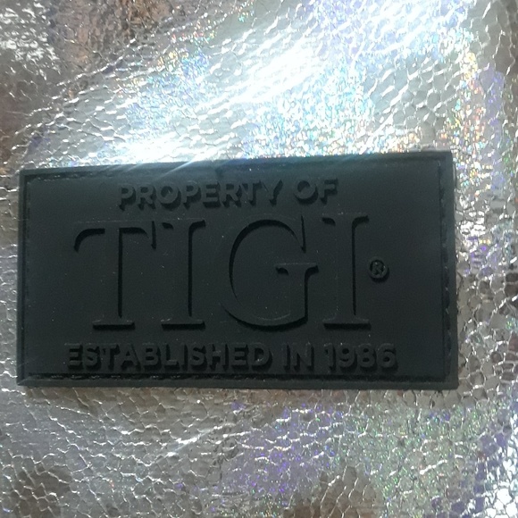 TIGI metallic backpack - Picture 2 of 2